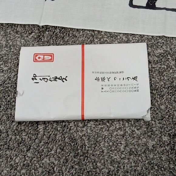 35"x13" piece of hand painted vintage silk Chinese fabric in excellent condition - Picture 7 of 7